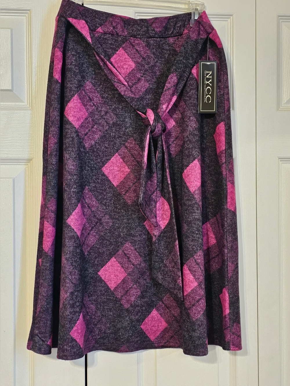 NYCC Pink & Black Geometric Tie-Waist Skirt